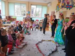 Witamy wiosnę teatrzyk