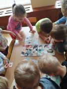 Pucio. Gdzie to położyć?- określanie położenia przedmiotów