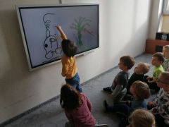Korzystamy z tablicy interaktywnej