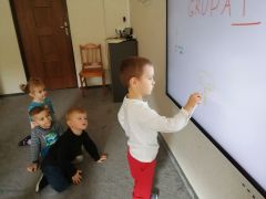 Korzystamy z tablicy interaktywnej