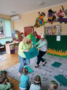 "Gramy w zielone"- przedstawienie w wykonaniu pracowników przedszkola