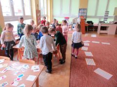 zajęcia matematyczne - "Co do siebie pasuje?"