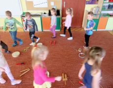 zabawa "Jestem muzykantem"