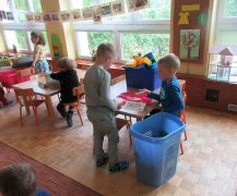 Kupujemy - sprzedajemy
zabawa tematyczna w ramach zajęć matematycznych