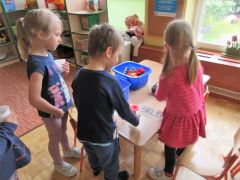 Kupujemy - sprzedajemy
zabawa tematyczna w ramach zajęć matematycznych