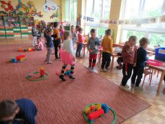 Kupujemy - sprzedajemy
zabawa tematyczna w ramach zajęć matematycznych