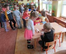 Kupujemy - sprzedajemy
zabawa tematyczna w ramach zajęć matematycznych