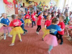 występ dla mamy i taty