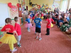 występ dla mamy i taty