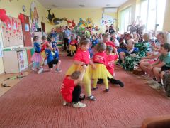 występ dla mamy i taty