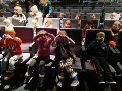 wycieczka do teatru lalek