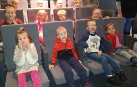wycieczka do teatru lalek
