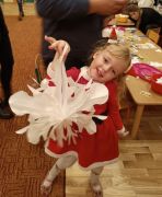 ubieranie choinki z rodzicami