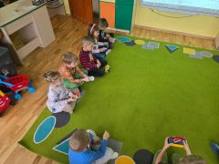 Gramy do utworu "Hop-klap"