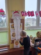 Wycinanie kartki z kalendarza