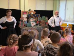 "Bajkowa Szopka" w wykonaniu aktorów teatru "Pod Orzełkiem"