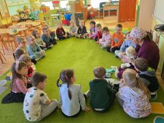 Pielęgniarka w przedszkolu