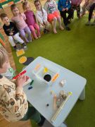 Zabawy badawcze z wodą