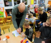 ZAJĘCIA ŚWIĄTECZNE DZIECI I RODZICÓW