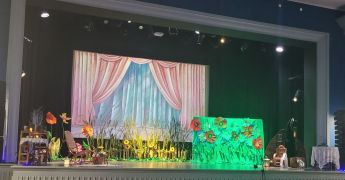 wycieczka do kina Ton na spektakl Calineczka H. Ch. Andersena
