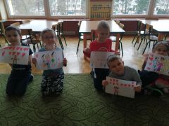 "Kogo kocham, kogo lubię"- rysowanie flamastrami i kredką