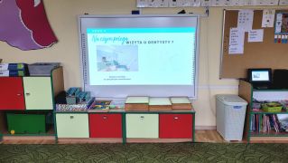 prezantacja multimadialna i film edukacyjny z programu Dziel się uśmiechem