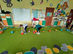 „Piłkowy tor przeszkód” 