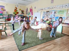 Grupa w ruchu