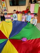 zabawy z chustą animacyjną