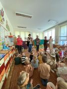 Dzień Pluszowego Misia - przedstawienie w wykonaniu nauczycielek
