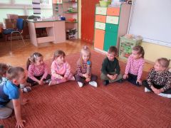 granie na dzwonkach z wykorzystaniem dźwięków pentatoniki