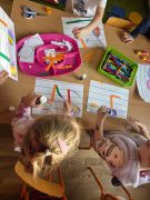 Wykonanie pracy plastycznej"Wesołe nutki"