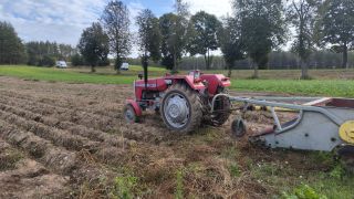 Traktor na polu