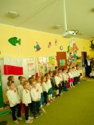 Szkoła do hymnu