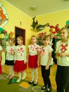 Szkoła do hymnu